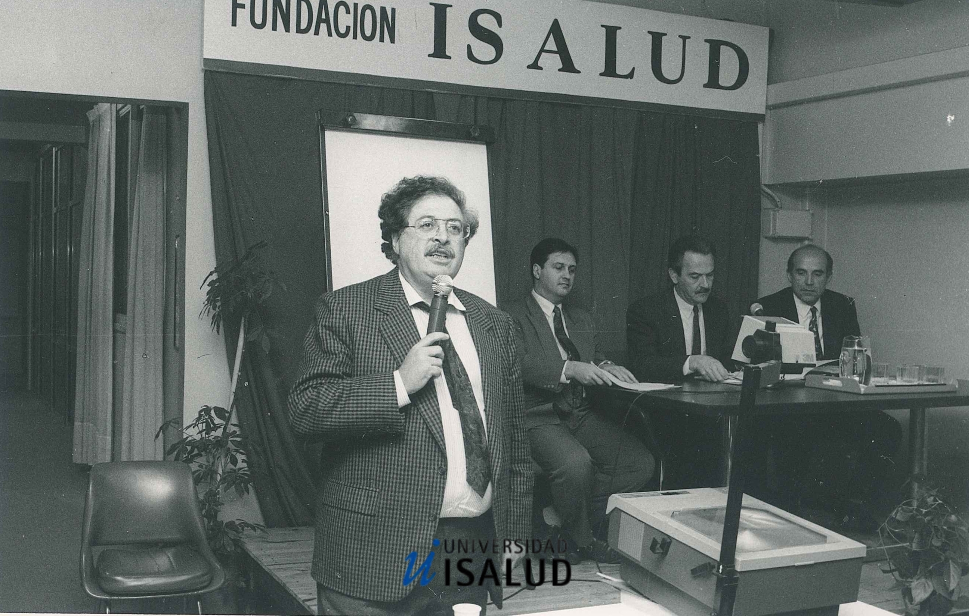 Dr. Ginés González García — 4ª Reunión del Ciclo de Seminarios ISALUD (Fundación ISALUD)