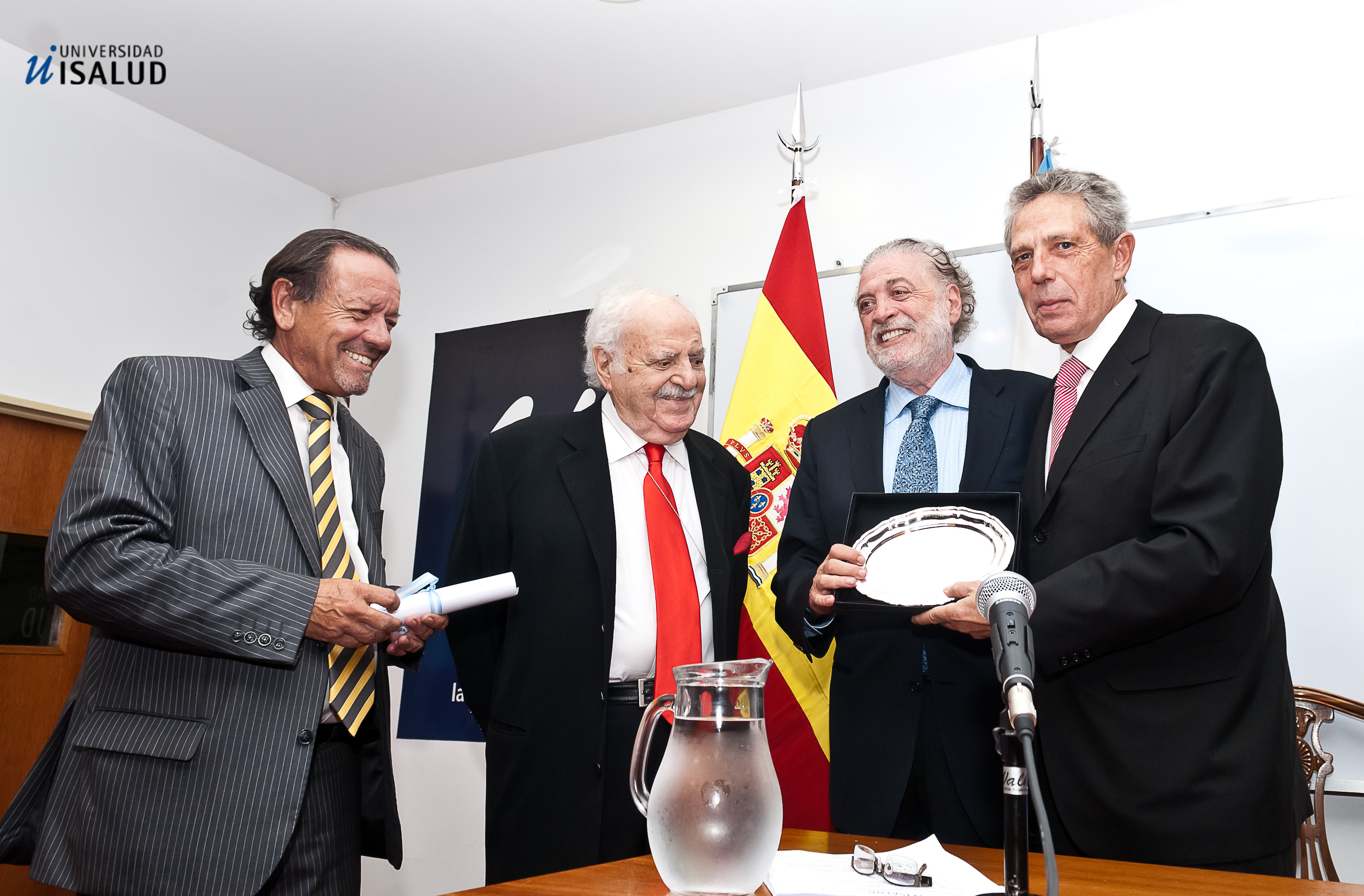 Conferimiento Doctorado Honoris Causa al Dr. Rafael Estrella